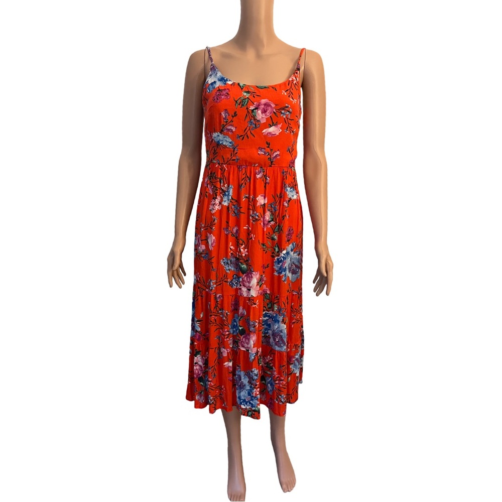 NWT midi dress by Mi ami.